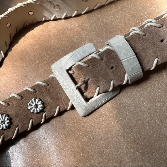 Vintage Tan Leather Belt with White Stitching main image 8